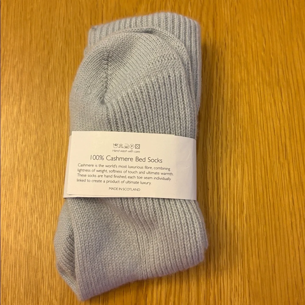 The White Company Pure Cashmere Bed Socks - Pale Blue - Picture 3 of 5